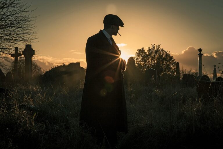 Características de los trajes al estilo Peaky Blinders